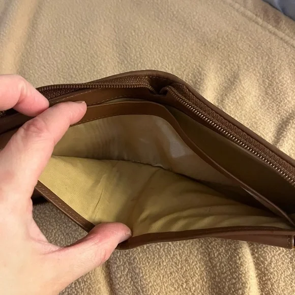 SOLD - Bottega Veneta Intreciatto  lambskin leather zip around bifold wallet - Picture 10 of 15